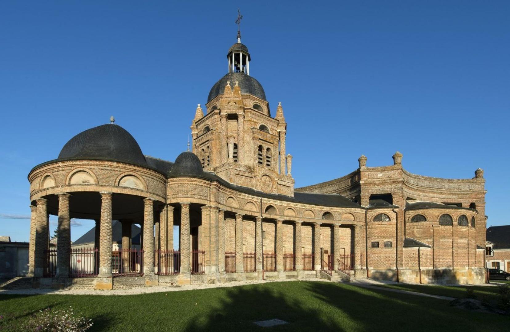 Budget Appart Avec Parking Au Centre-Ville Charleville-Mézières Exterior foto